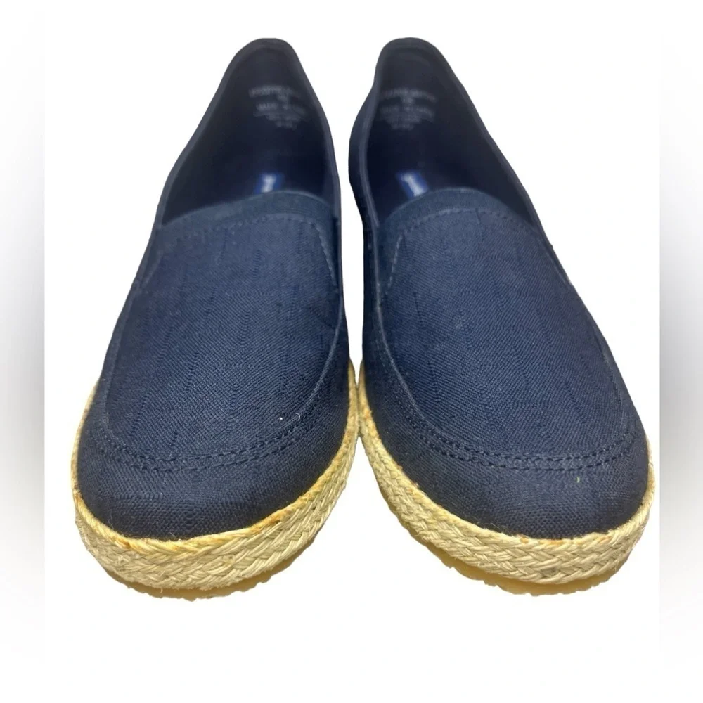 Grasshoppers Quinn slip on Espadrille, EUC navy blue, size 9S